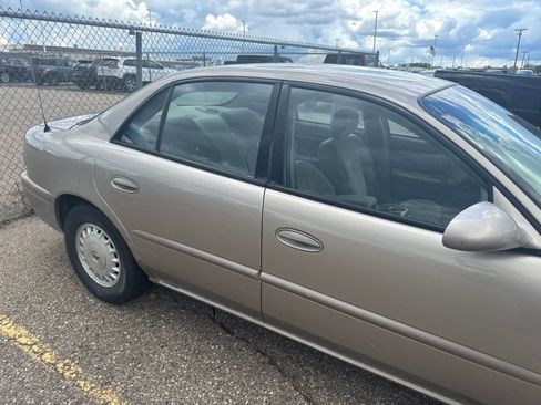 Used 2003 Buick Century Custom w/ Preferred Equipment Group 1SB FWD image 7