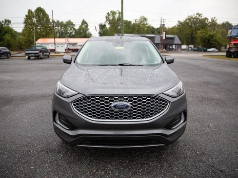 Used 2024 Ford Edge SEL image 8