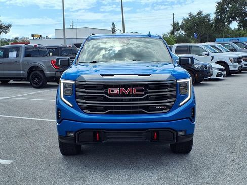 Used 2022 GMC Sierra 1500 AT4 w/ AT4 Premium Package AWD/4WD image 2