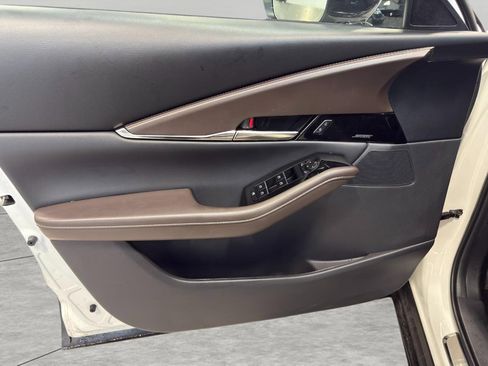 Used 2025 MAZDA CX-30 2.5 Turbo w/ Premium Plus Pkg image 9