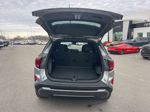 Used 2025 GMC Terrain Elevation image 29