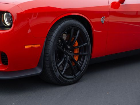 Used 2023 Dodge Challenger SRT Hellcat w/ Driver Convenience Group image 13