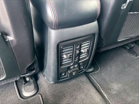 Used 2024 Dodge Durango GT AWD/4WD image 28