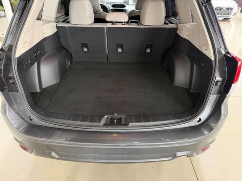 Used 2023 Subaru Forester AWD/4WD image 9