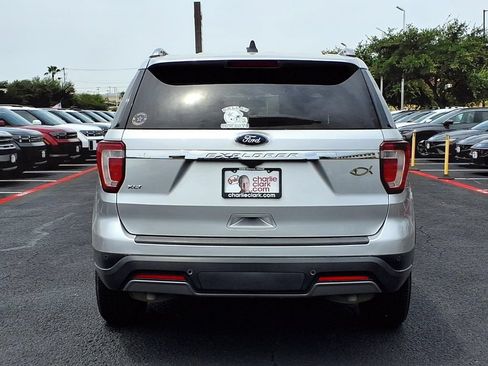 Used 2019 Ford Explorer XLT w/ Class III Trailer Tow Package FWD image 4
