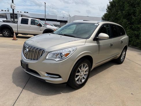 Used 2014 Buick Enclave Leather w/ Trailering Provision Package FWD image 7