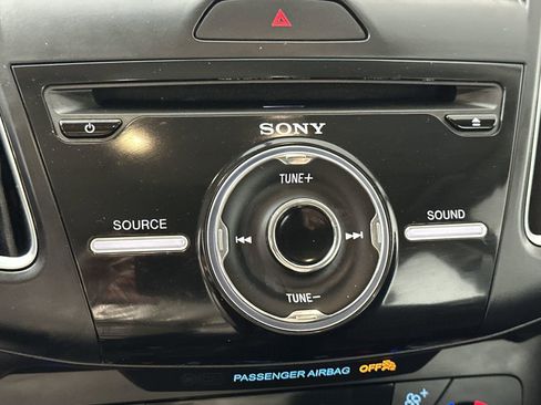 Used 2018 Ford Focus SEL w/ Cold Weather Package image 22