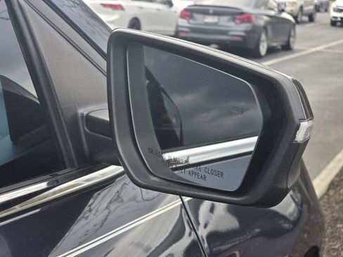 Used 2019 Chevrolet Equinox LT image 20