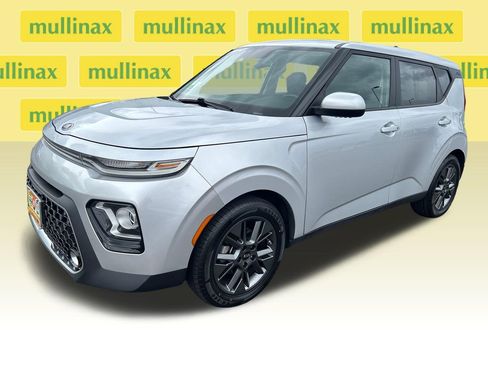 Used 2020 Kia Soul EX FWD image 14