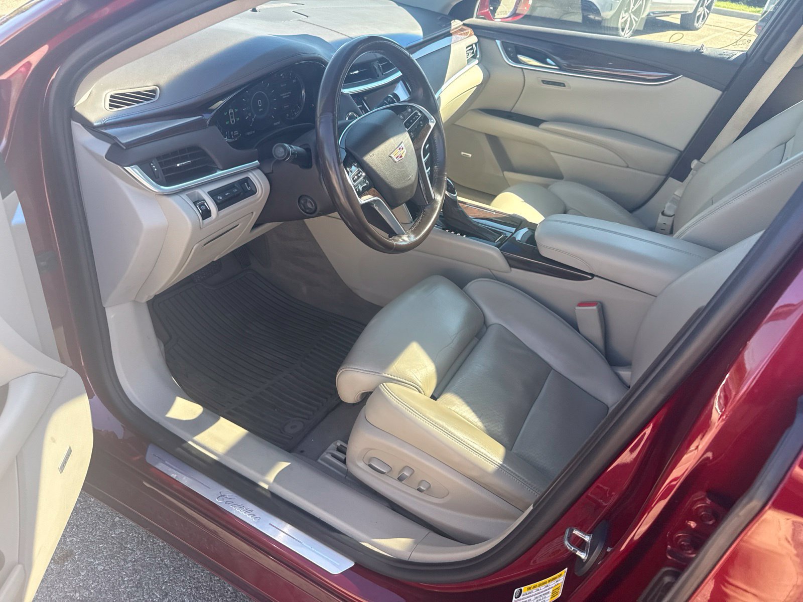 Used 2016 Cadillac XTS Premium AWD/4WD image 9