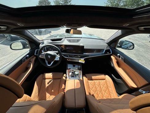 New 2026 BMW X7 xDrive40i AWD/4WD image 3