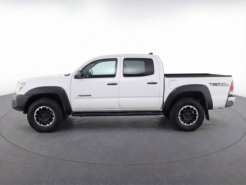 Used 2025 Toyota Tacoma TRD Off-Road image 5