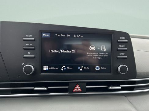 New 2026 Hyundai Elantra SEL Sport Premium FWD image 25
