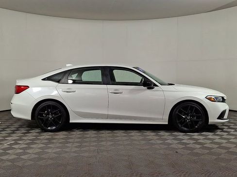 Used 2023 Honda Civic Sport image 10