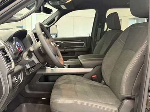 New 2026 RAM 2500 Big Horn AWD/4WD image 15