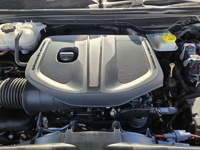 Used 2025 RAM 1500 Laramie AWD/4WD image 41