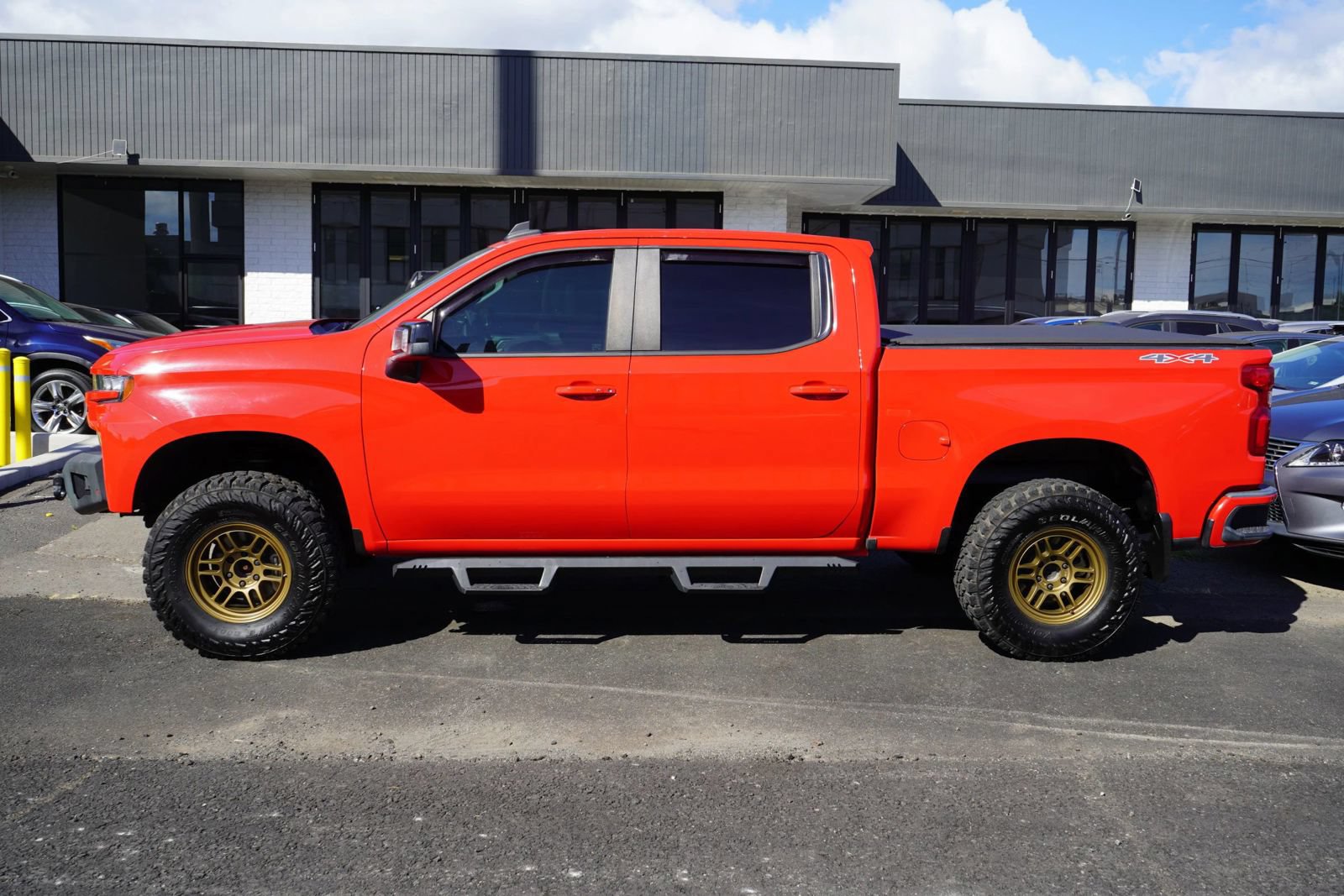Used 2019 Chevrolet Silverado 1500 RST w/ All-Star Edition AWD/4WD image 2