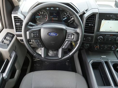 Used 2018 Ford F150 XLT w/ Equipment Group 302A Luxury AWD/4WD image 18