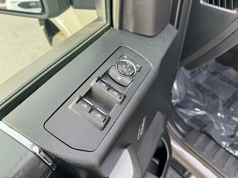 Used 2018 Ford F150 XLT w/ Equipment Group 302A Luxury image 16