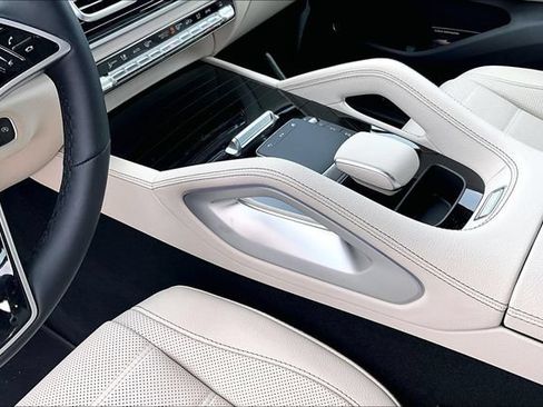New 2026 Mercedes-Benz GLE 450 4MATIC image 7