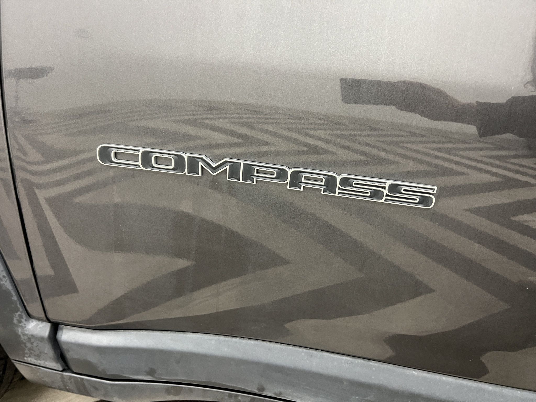 Used 2019 Jeep Compass Limited w/ Safety & Security Group AWD/4WD image 4