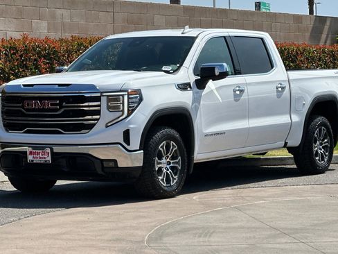 Used 2025 GMC Sierra 1500 SLT AWD/4WD image 8