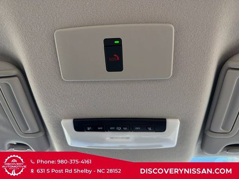 Certified 2025 Nissan Versa SR w/ Trunk Package image 26