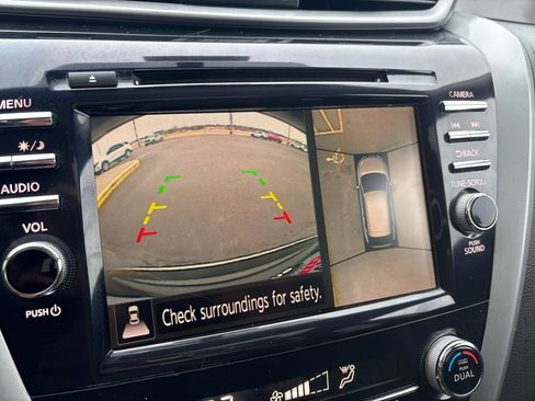 Used 2019 Nissan Murano SV w/ Premium Package image 23