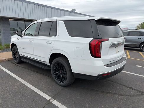 Certified 2023 GMC Yukon SLT AWD/4WD image 3