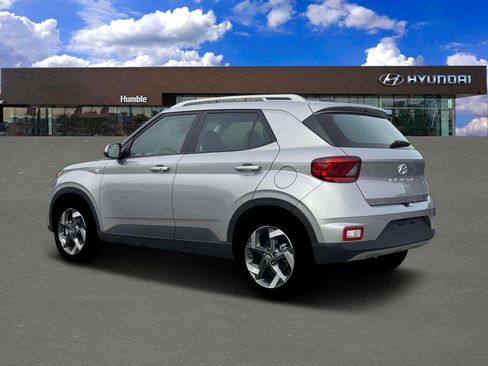 New 2026 Hyundai Venue SEL FWD image 4