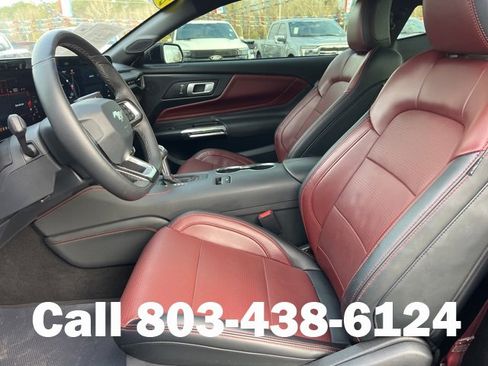 Used 2024 Ford Mustang Premium image 7