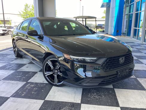 Used 2024 Honda Accord Sport image 7