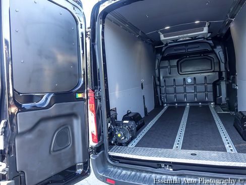 Used 2023 Ford Transit 250 Medium Roof AWD image 17