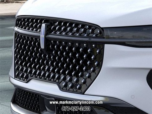 New 2026 Lincoln Nautilus Reserve image 17