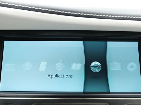 Used 2017 Rolls-Royce Ghost image 47