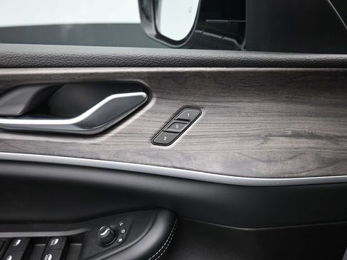 New 2024 Jeep Grand Cherokee Limited 4xe image 11