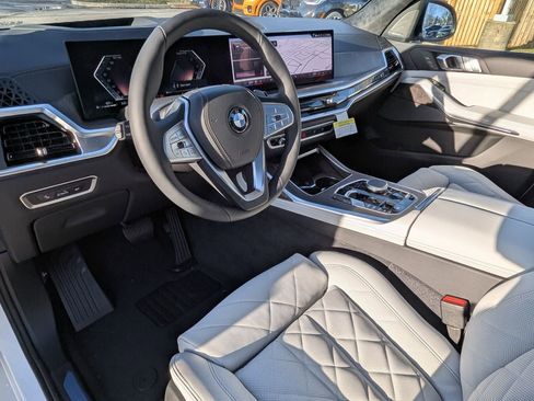 New 2026 BMW X7 xDrive40i image 13