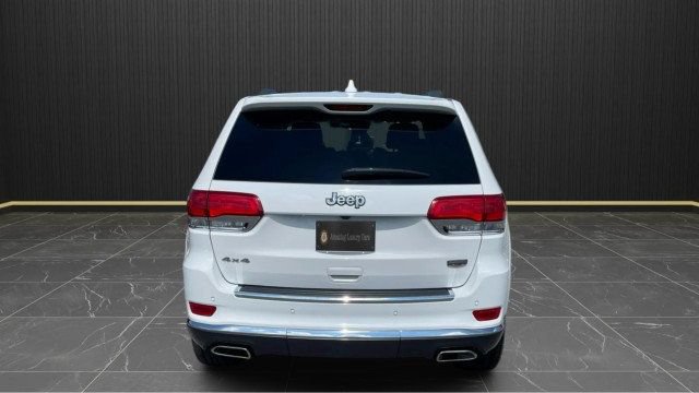 Used 2020 Jeep Grand Cherokee Summit AWD/4WD image 4