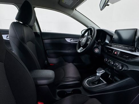 Used 2024 Kia Forte LX image 27