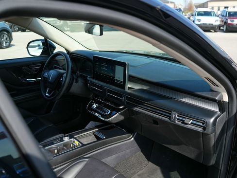 Used 2023 Lincoln Corsair AWD w/ Equipment Group 101A image 22