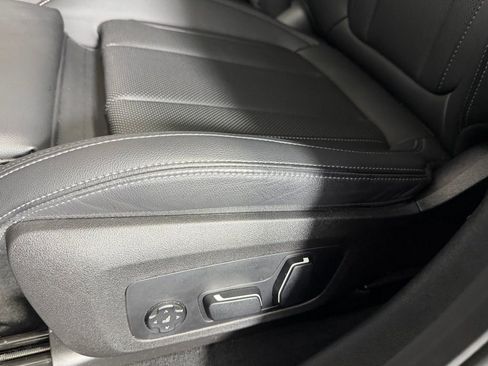 Used 2025 BMW X4 xDrive30i image 23