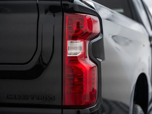 Used 2023 Chevrolet Silverado 1500 Custom Trail Boss w/ Midnight Edition AWD/4WD image 8
