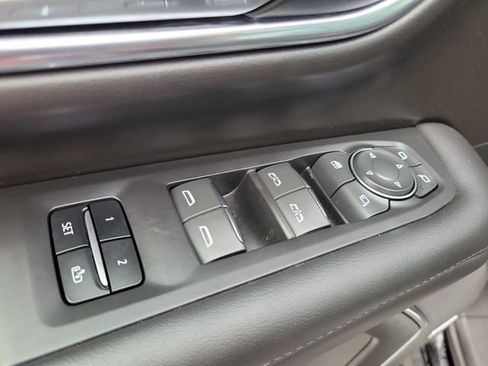 Used 2024 Chevrolet Suburban High Country AWD/4WD image 24