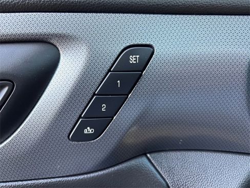 Used 2020 Chevrolet Traverse Premier image 17