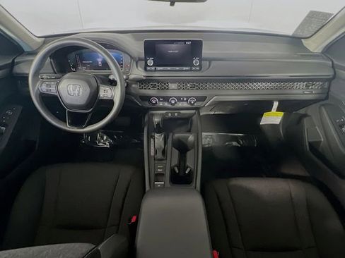 Used 2025 Honda Accord LX image 28