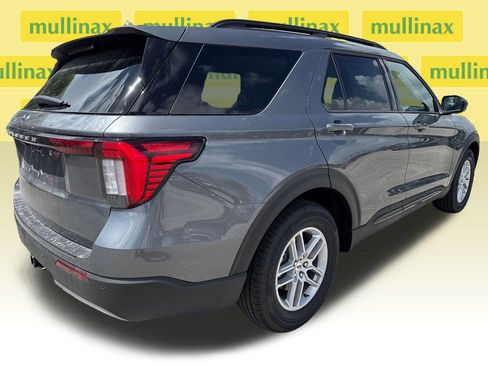 New 2026 Ford Explorer Active w/ Active Comfort Package RWD image 15