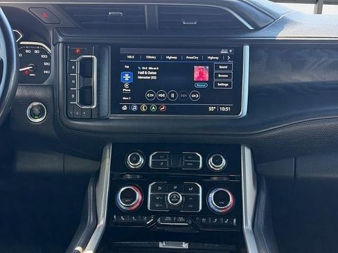 Used 2021 GMC Yukon XL Denali w/ Denali Premium Package AWD/4WD image 24