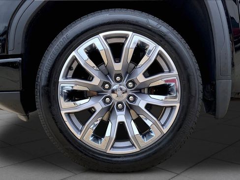 Certified 2025 GMC Sierra 1500 Denali w/ Denali Reserve Package AWD/4WD image 11