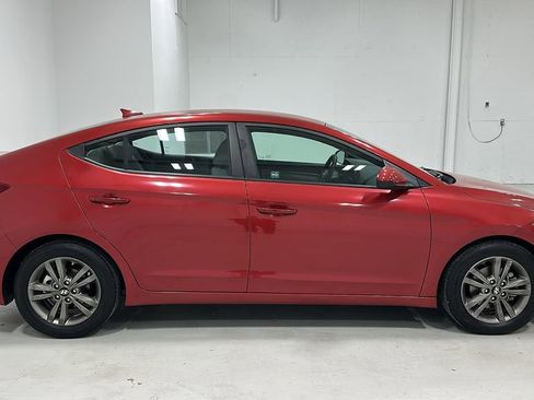 Used 2018 Hyundai Elantra SEL image 5