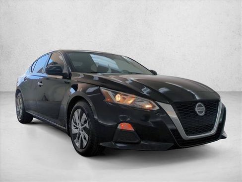 Used 2020 Nissan Altima 2.5 S FWD image 3